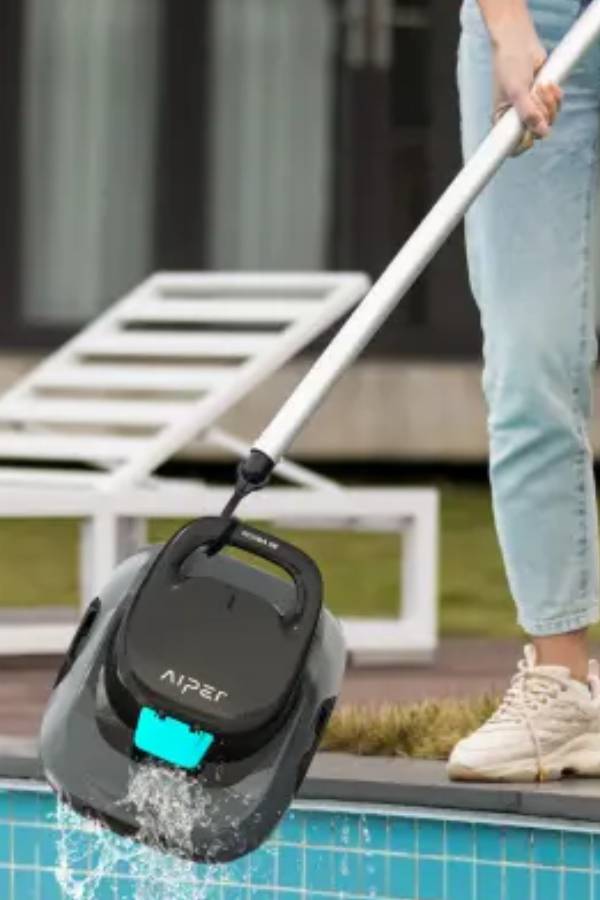 IMAGEN - LaTachuelaTech - Aiper Scuba SE - Accesorios - gancho - 07