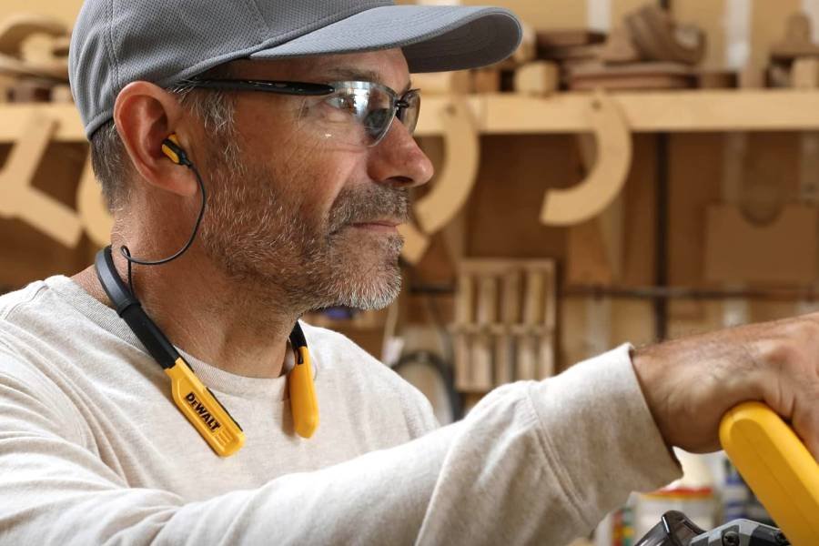 🎧 ¡Audífonos DeWalt IPX6! 🎵 ¿Música para Rudos como Chuck Norris y sus Cumbias ó Puro Marketing? 💥🤔 11 IMAGEN - LaTachuelaTech - dewalt ipx6 - Auriculares Dewalt - OPINIÓN - 07