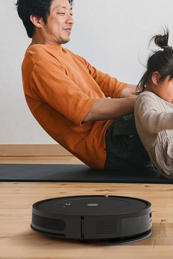 ILife V5s Plus 🛸 ¿El Gadget que te Salvará del Apocalipsis de la Mugre o un Simple Platillo Volador con ínfulas de Limpiador? 28 IMAGEN - LaTachuelaTech - ilife v5s plus - comparativa - iRobot Roomba Combo SC Essential Robot Aspira y Trapea Y0110 - 09